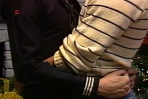 BestFriends02-Scene7-HISVideo