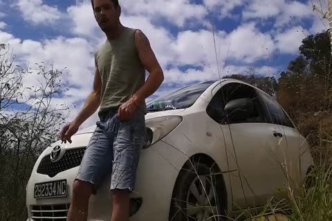 Une Petite Fumette Au Bord De La Route Et . ;p