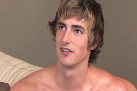 This Is A Youngster Who Masturbates Well!