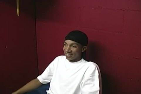 Thin teen acquires boned By Two darksome guys