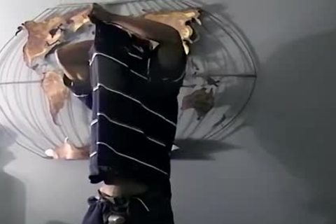 Hung dark fellow Iceberg loves wanking His big shlong