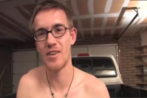 upload Clip I found That that man Has Jacked Off With His 10-Pounder