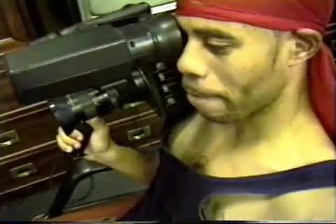 Hip Hoppers - Scene 1