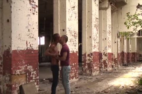 Alexx Desley & Sam Bishop