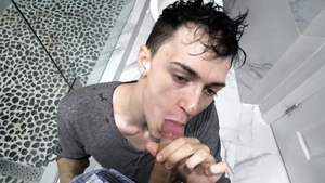 Brother Crush: Pissing plus dirty thief Valentino Nappystar