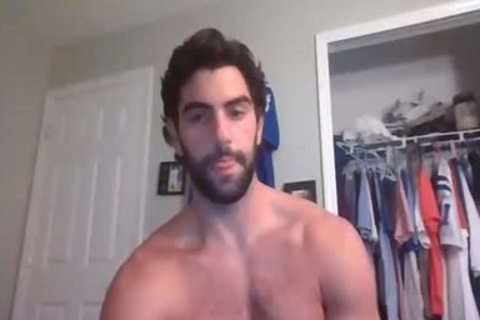 dirty chap With humongous 10-Pounder Live