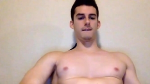 muscular man Showing His teats And 10-Pounder In cam