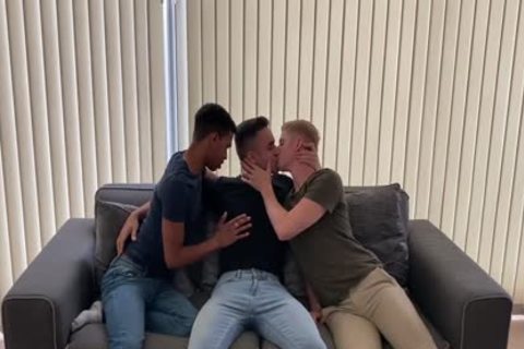Twinky teen 3some