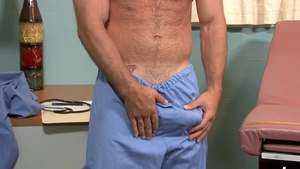 Men Hard at Work: Hairy Girth Brooks receiving facial video