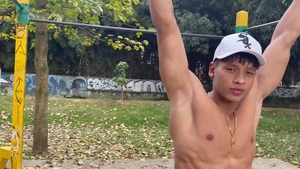 EastBoys: Athletic colombian first time cumshot