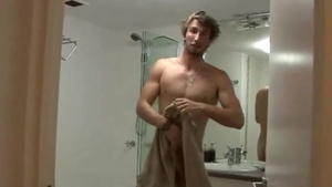 extra Hung guy Jade