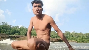 Desi Hunk Solo And cumshot