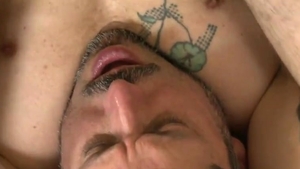 Casting daybed #518: Tommy Cray, Simon stunning