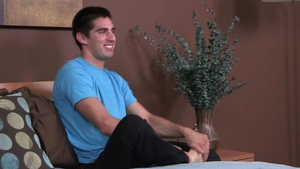 Solo: From Nervous to Naughty, Max Shows All