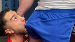 Cheerleader gets banged