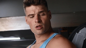 Men: Exploding Orgasms - A Fitting End to Their Workouts