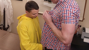 funsizeboys: Rimming the Big Daddy's Ass