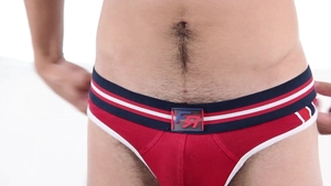 Enrique's Stone-cold Kisses