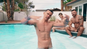 Sean Cody: Grayson savors double-dicking delight