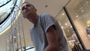 Czech Hunter: Infiltrating Summer's Shopping Heat