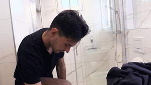 Czech Hunter: The Price of a Ripped Man's Attention