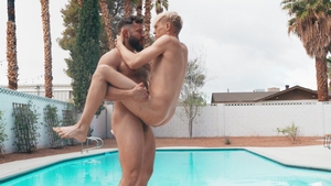 Men: Bulging for More at the Waterfront