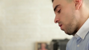 Str8 to Gay: Captive Carnivore's Craving